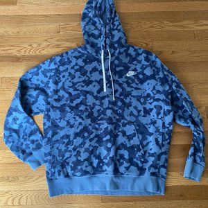 Nike Sportswear Club Camo Men's Pullover Hoodie, Blue Size Adult Large